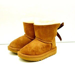 UGG Mini Bailey Bow II Toddler Boot 6 Chestnut.